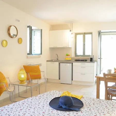 Borgo Mediterraneo