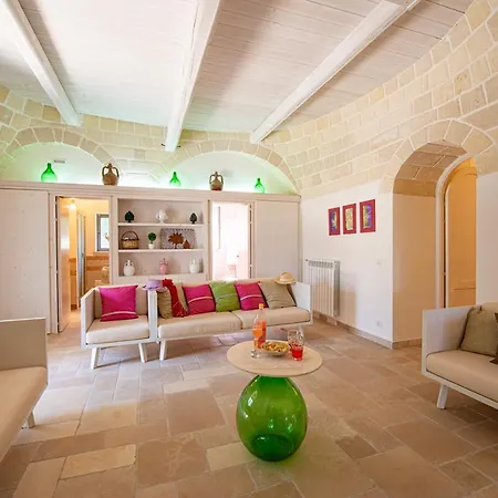 Borgo Mediterraneo Villa *